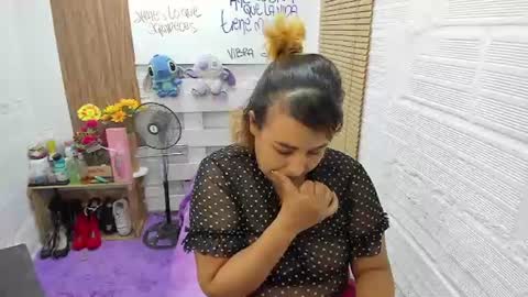 juliana online show from March 2025 05:24:02 AM