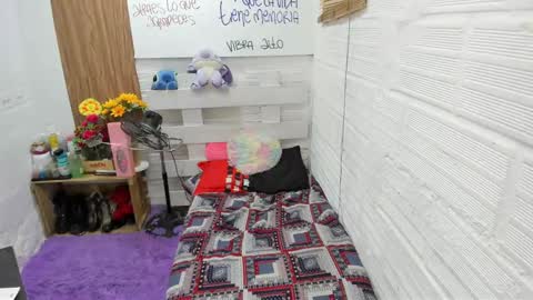 juliana online show from March 2025 02:52:01 AM