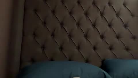 julianah5234 online show from April 2026 07:02:01 AM