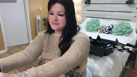 Snapshot of julianaxxxrose chatting on April 2026 03:02:01 PM Texas Mamasita online show from April 2026 03:02:01 PM