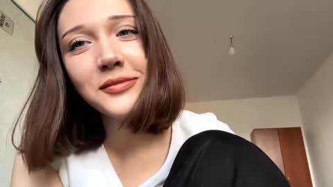 Kira online show from March 2026 11:03:01 AM