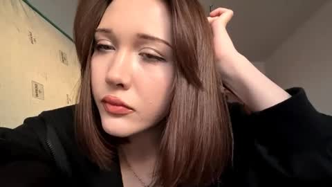 Kira online show from April 2026 02:25:01 PM