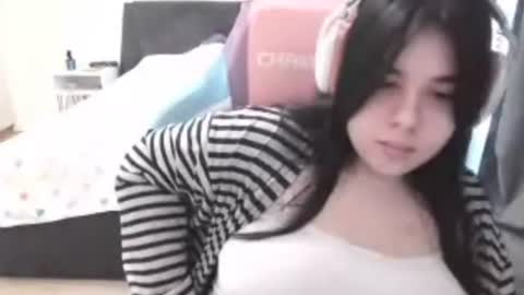 Snapshot of julianesanzo chatting on June 2026 02:29:01 PM MIa online show from June 2026 02:29:01 PM