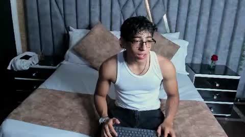 Julian online show from July 2026 08:35:01 PM