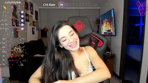 Snapshot of julidavila chatting on February 2025 03:40:01 AM Jeimy Help me to reach 100 thumbs up online show from February 2025 03:40:01 AM