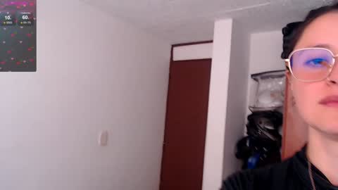 Snapshot of julie_autmn_ chatting on January 2025 06:21:01 PM yules online show from January 2025 06:21:01 PM