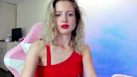 Julie online show from September 2025 03:45:01 PM