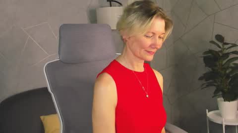 Julie Lucasss online show from March 2026 12:59:01 AM