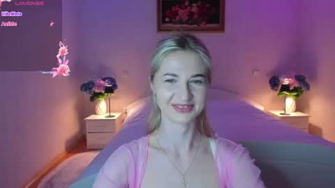Snapshot of julieblazex chatting on June 2026 09:41:01 PM julieblazex online show from June 2026 09:41:01 PM