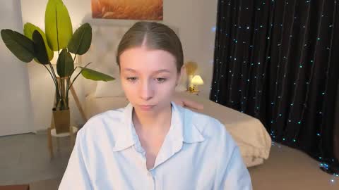 Snapshot of juliedaniel chatting on April 2026 08:17:02 AM juliedaniel online show from April 2026 08:17:02 AM