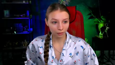 Snapshot of juliedaniel chatting on April 2026 04:19:01 AM juliedaniel online show from April 2026 04:19:01 AM