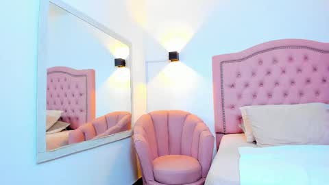 Julieehabubu online show from September 2025 01:51:01 AM