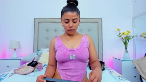 Julieehabubu online show from March 2026 03:01:01 AM