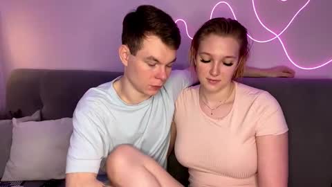 Snapshot of julielourens chatting on October 2025 08:11:02 AM Julie and Thomas online show from October 2025 08:11:02 AM