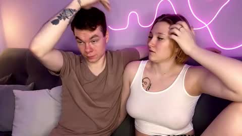 Snapshot of julielourens chatting on October 2025 08:24:02 AM Julie and Thomas online show from October 2025 08:24:02 AM