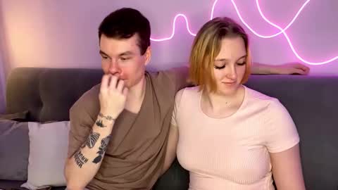Snapshot of julielourens chatting on October 2025 08:36:02 AM Julie and Thomas online show from October 2025 08:36:02 AM