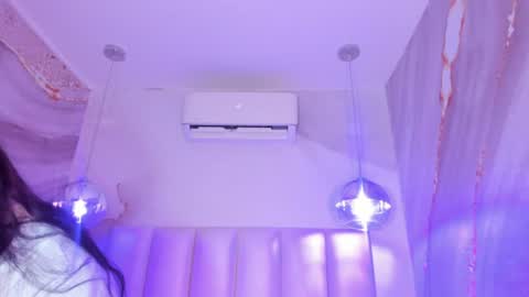 Snapshot of juliet_miller chatting on June 2026 03:39:01 AM Juliet online show from June 2026 03:39:01 AM