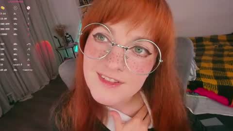 Snapshot of juliet_schoolgirl chatting on June 2026 09:54:02 PM Juliet online show from June 2026 09:54:02 PM