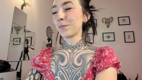 juliet_sourire online show from January 2025 03:15:02 AM