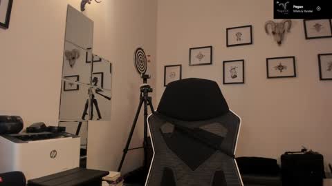 juliet_sourire online show from January 2025 06:12:01 AM