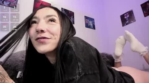 juliet_sourire online show from March 2025 05:02:01 PM