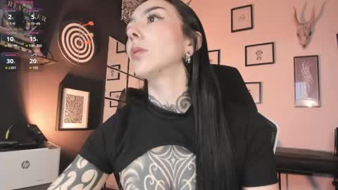 juliet_sourire online show from April 2026 02:56:01 PM