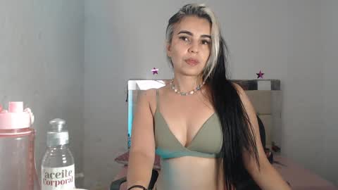 julieta__fox_ online show from January 2025 10:10:01 AM