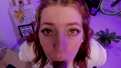 Snapshot of julieta_alves chatting on June 2026 09:32:02 PM July online show from June 2026 09:32:02 PM