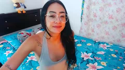 Snapshot of julieta_art1 chatting on January 2025 09:29:01 PM julieta art1 online show from January 2025 09:29:01 PM