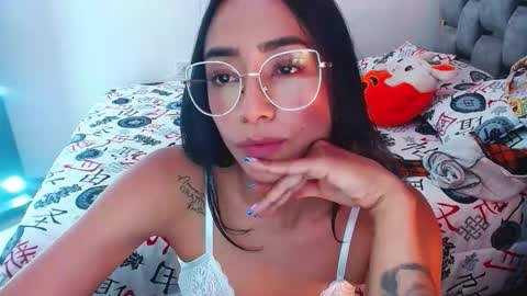 Snapshot of julieta_art1 chatting on October 2025 11:07:01 PM julieta art1 online show from October 2025 11:07:01 PM