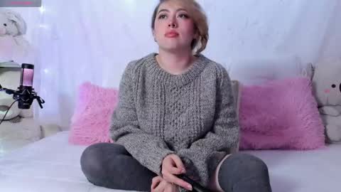 Juli  online show from April 2026 04:35:01 AM