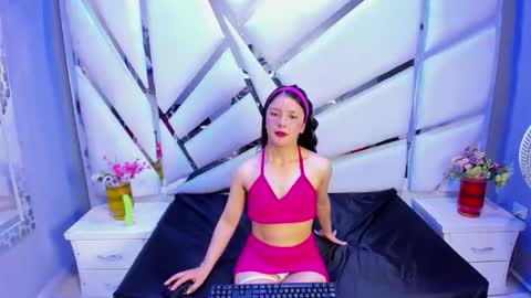 Julieta online show from November 2025 07:35:02 PM