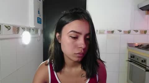 Snapshot of julieta_fn chatting on June 2026 02:14:01 PM julieta_fn online show from June 2026 02:14:01 PM