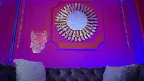 Snapshot of julieta_russell chatting on April 2026 11:04:02 AM Julieta online show from April 2026 11:04:02 AM