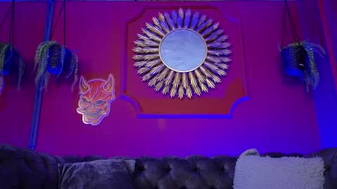 Snapshot of julieta_russell chatting on May 2026 12:00:01 PM Julieta online show from May 2026 12:00:01 PM