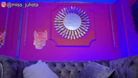 Snapshot of julieta_russell chatting on May 2026 11:38:02 AM Julieta online show from May 2026 11:38:02 AM