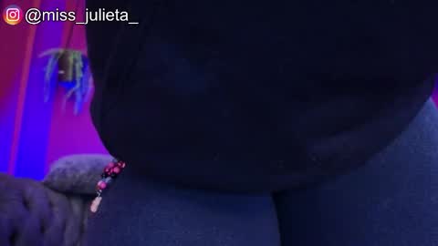 Snapshot of julieta_russell chatting on May 2026 11:39:01 AM Julieta online show from May 2026 11:39:01 AM