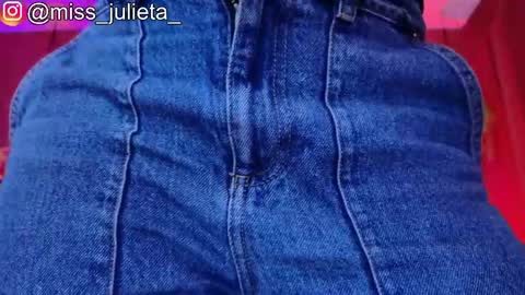 Snapshot of julieta_russell chatting on June 2026 11:45:02 AM Julieta online show from June 2026 11:45:02 AM