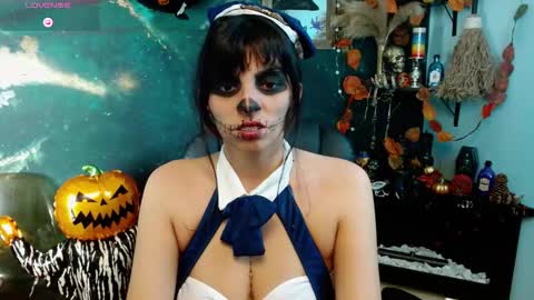    online show from October 2025 05:43:02 AM