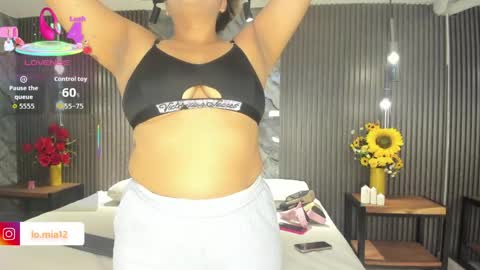 Julietha online show from April 2026 01:18:02 AM