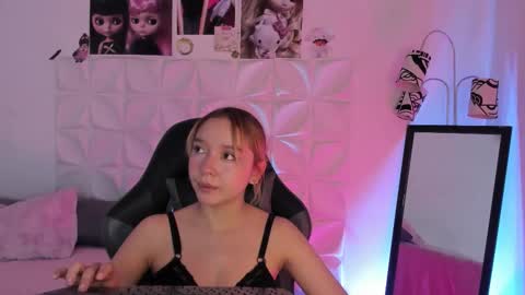 Julieth online show from November 2025 09:13:02 PM