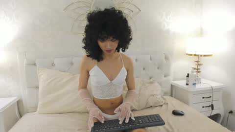 Snapshot of julietta___ chatting on May 2026 12:54:01 PM julietta online show from May 2026 12:54:01 PM