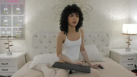 Snapshot of julietta___ chatting on May 2026 12:35:02 PM julietta online show from May 2026 12:35:02 PM