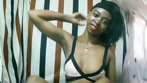 juliette9794 online show from November 2025 08:35:02 AM