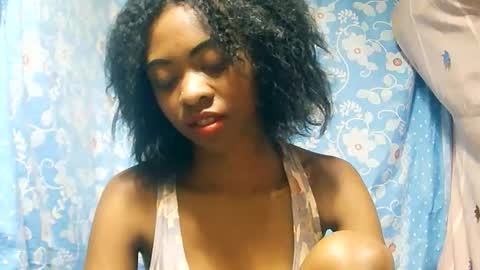 juliette9794 online show from December 2025 12:04:02 AM