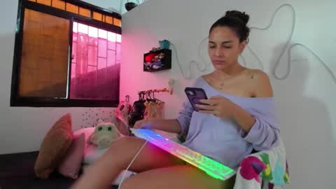 juliette online show from October 2025 02:50:01 PM