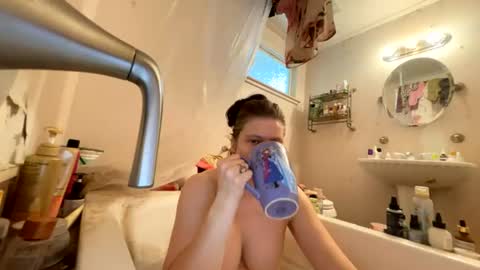 Snapshot of juliettelatte81200 chatting on July 2026 04:57:02 PM juliettelatte81200 online show from July 2026 04:57:02 PM