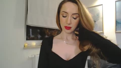 JulietteSensual online show from February 2025 07:09:01 PM