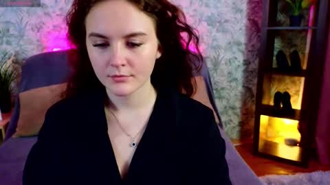 Snapshot of julietvelour chatting on November 2025 01:33:02 PM Julia online show from November 2025 01:33:02 PM