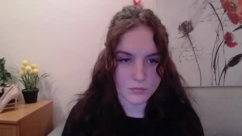 Snapshot of julietvelour chatting on November 2025 04:27:01 PM Julia online show from November 2025 04:27:01 PM